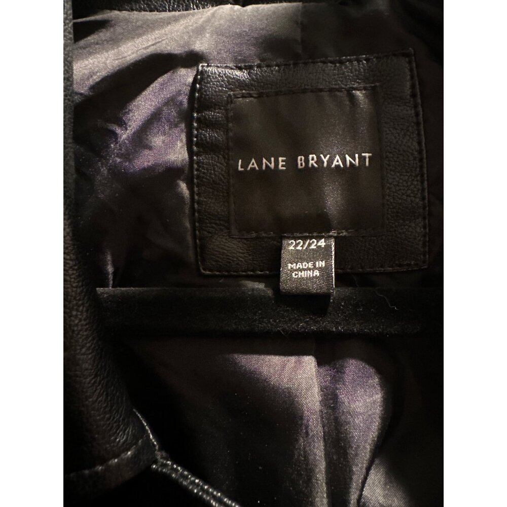 Lane Bryant Black Moto Jacket Vegan Leather Silver Zippers Pockets Size 2X - Picture 8 of 8